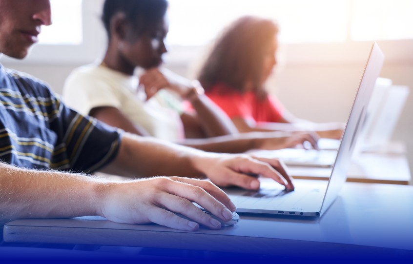 Diplomados y cursos virtuales ¿Cuál opción te favorece más?